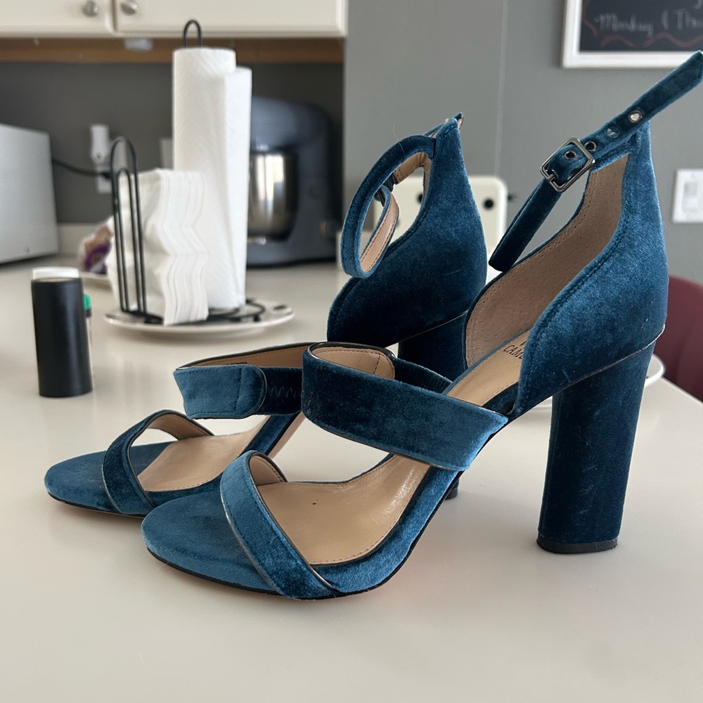 Vince Camuto Velvet Teal Heels - Picture 3 of 5
